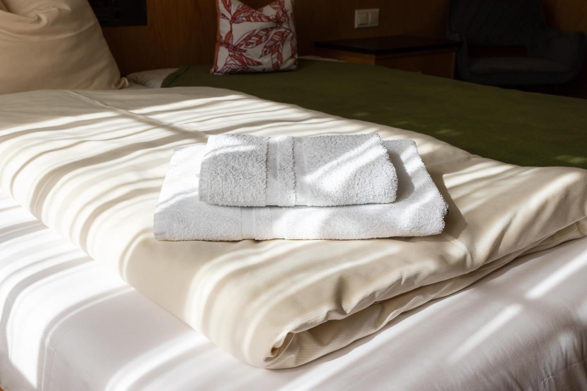 Hotelpension zum Gockl Allershausen Exteriör bild